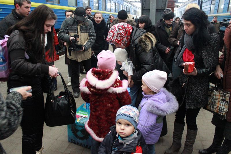 ЄС, ООН та Світовий банк нададуть допомогу переселенцям, що проживають на території області