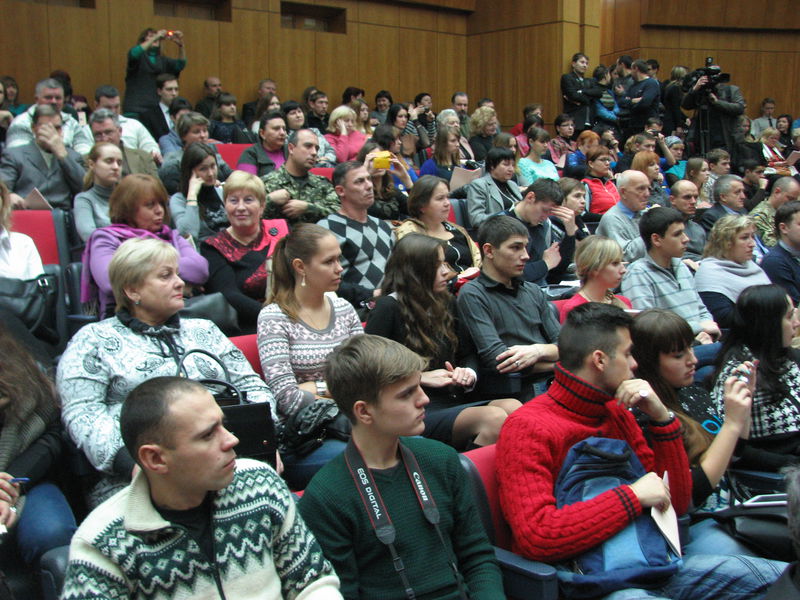 Особливості патріотичного виховання молоді: досвід регіонів України та світу