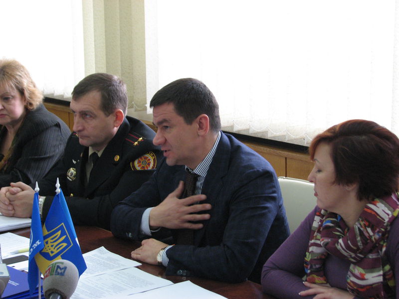 Обласна влада налагоджує співпрацю з міжнародними організаціями з метою допомоги переселенцям