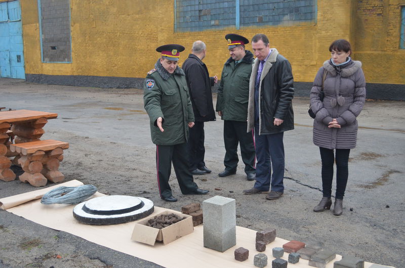 Військових, які перебувають у зоні АТО, зігріють запорізькі буржуйки