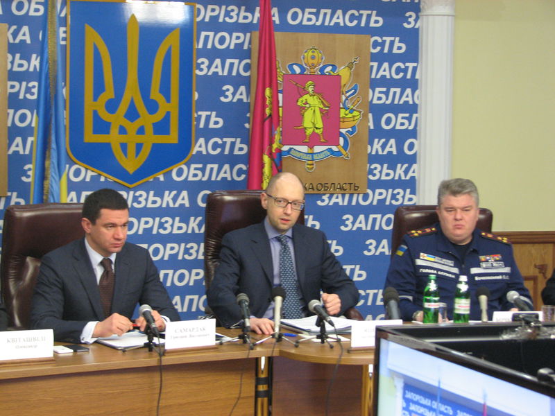 Арсеній Яценюк: «Не повинно бути питань, на які немає відповіді у служби порятунку і органів державної влади»