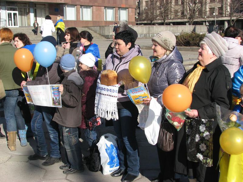 Запоріжці зустріли демобілізованих героїв АТО