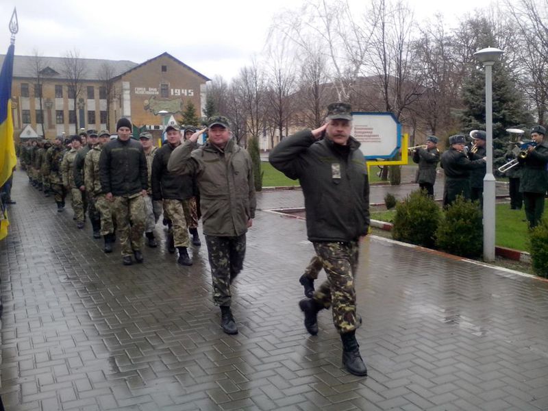 Запорізькі воїни – артилеристи повертаються додому