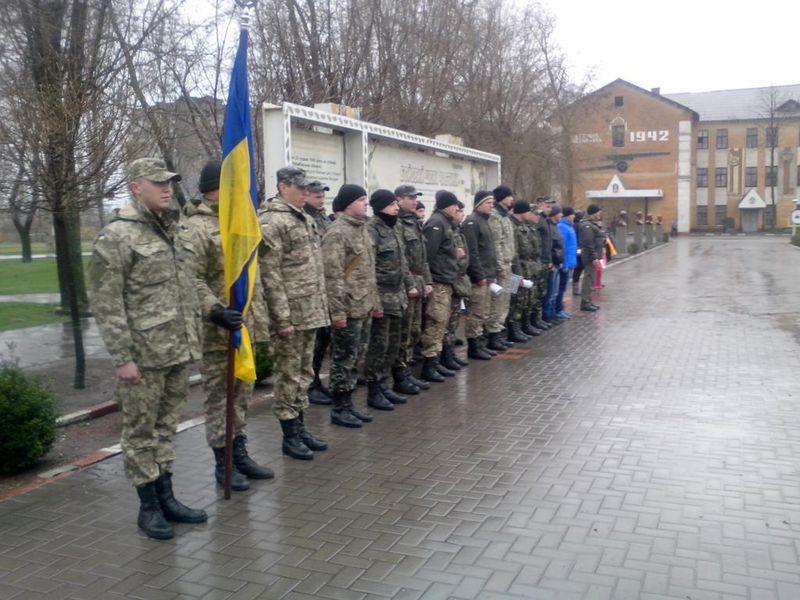 Запорізькі воїни – артилеристи повертаються додому