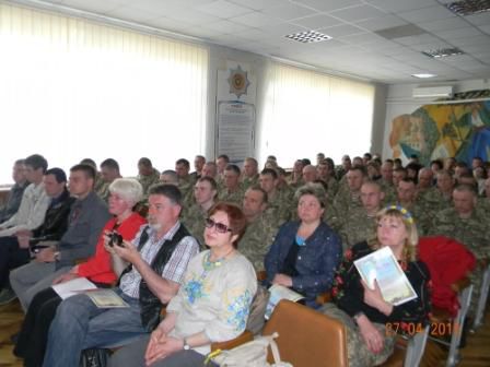 Григорій  Самардак вручив бійцям АТО  посвідчення учасників бойових дій