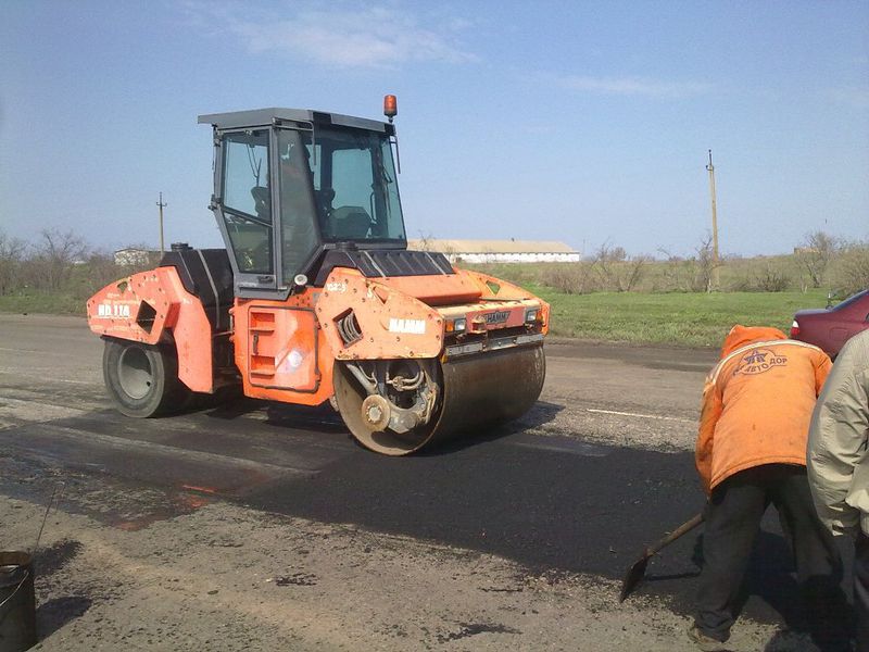 Ремонтні роботи на запорізьких дорогах – у розпалі