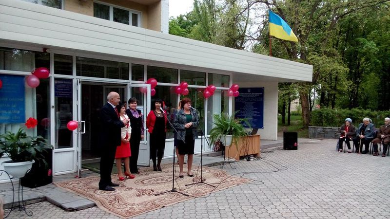Запорізька молодь завітала до ветеранів війни, які лікуються у шпиталі