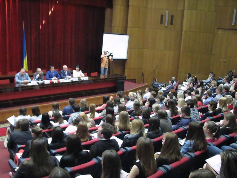 Григорій Самардак: «Маємо побудувати таку систему, щоб молодь могла реалізувати себе  в Запоріжжі»