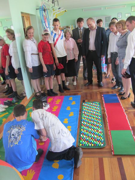 Про свято останнього дзвоника в комунальній установі “Запорізький дитячій будинок – інтернат” Запорізької обласної ради