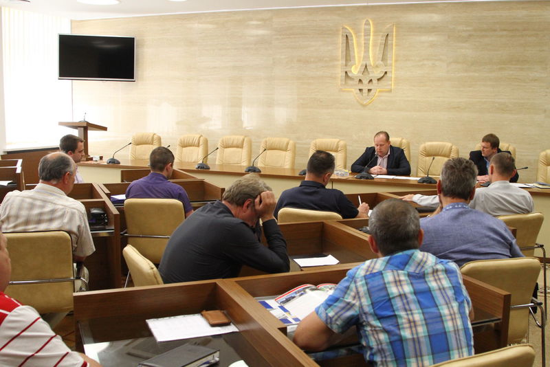 Визначення виконавців робіт – під контролем громадськості