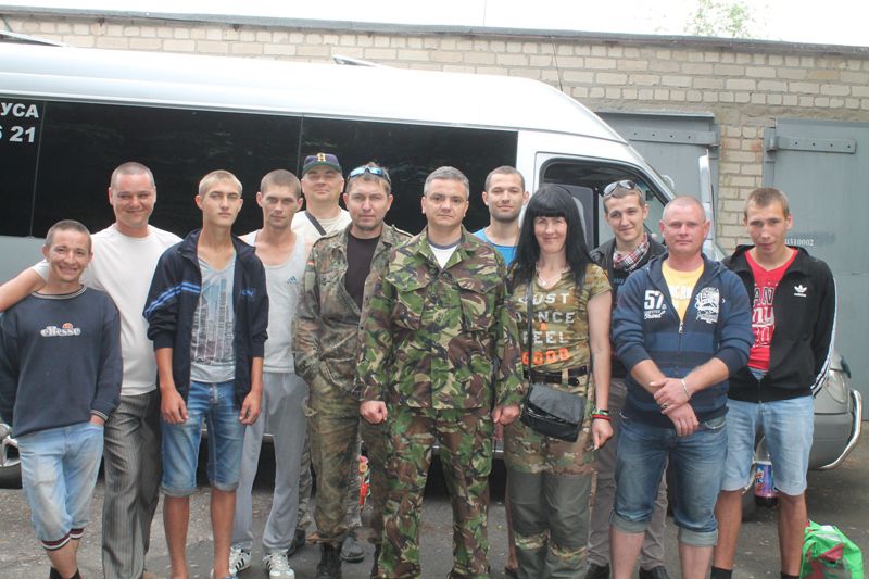 Василівська громада долучилася до спорудження оборонних укріплень