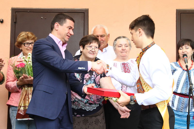 Григорій Самардак привітав запорізьких школярів зі святом «Останнього дзвоника»