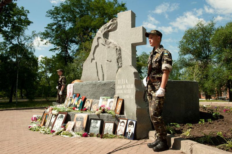 Запоріжці вшанували пам’ять військових, які загинули у мирний час