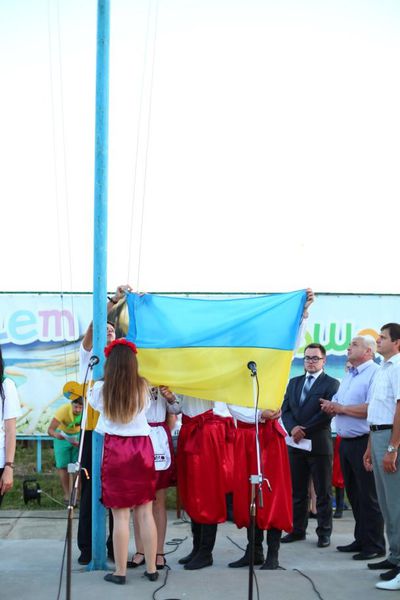 Діти відкрили літній оздоровчий сезон