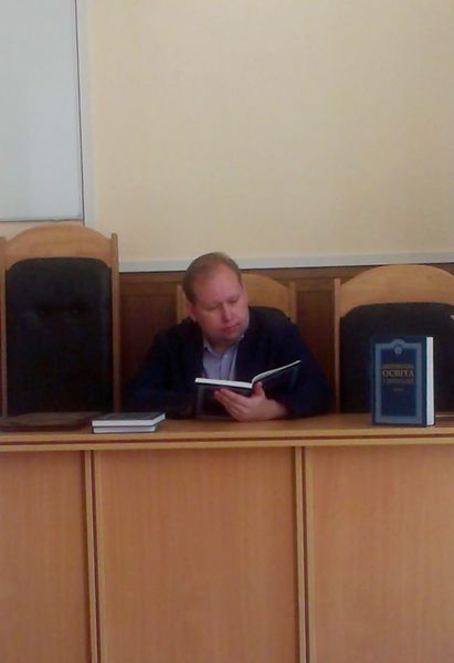 Фахівці з адміністративного права обговорили шляхи децентралізації влади