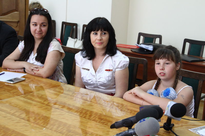 Григорій Самардак вручив путівки до «Артеку» дітям військовослужбовців із зони АТО
