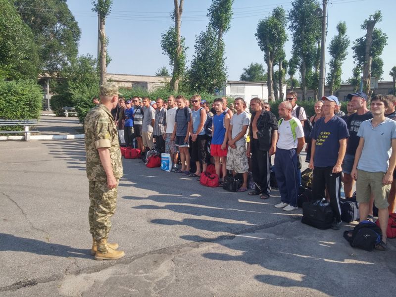 Понад 300 запорожців уже опановують військову справу в навчальних центрах