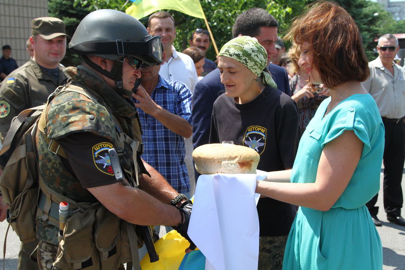 Голова ОДА зустрів бійців, що повернулись із зони АТО