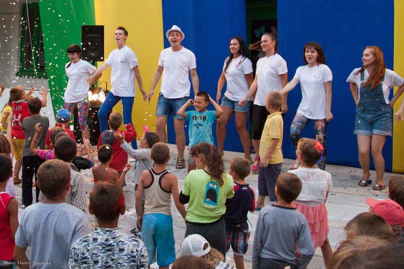 Для дітей, які потребують особливого підходу, організували відпочинок на морі