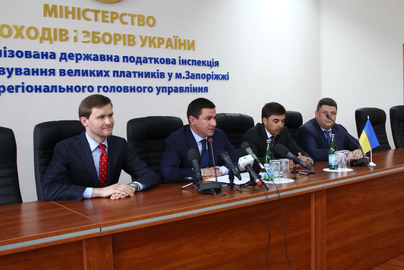 Григорій Самардак: «Ефективну співпрацю між органами фіскальної служби та платниками податків налагоджено завдяки електронним сервісам»