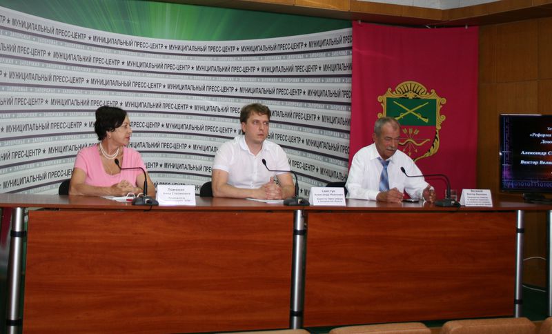 Майбутні запорізькі громади намагаються вкластися в терміни проведення чергових місцевих виборів