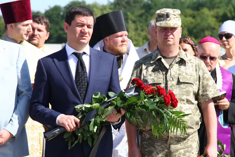 У Запоріжжі поховали невідомих бійців, які загинули в зоні АТО