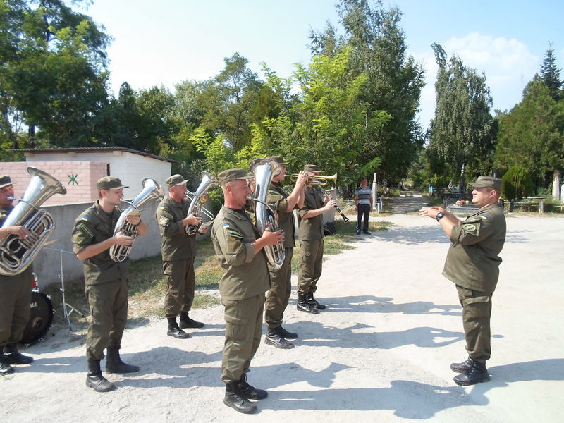 Запоріжці відкрили пам'ятник герою, загиблому в зоні АТО