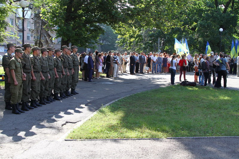 Напередодні Дня Незалежності запоріжці вшанували пам’ять загиблих захисників України