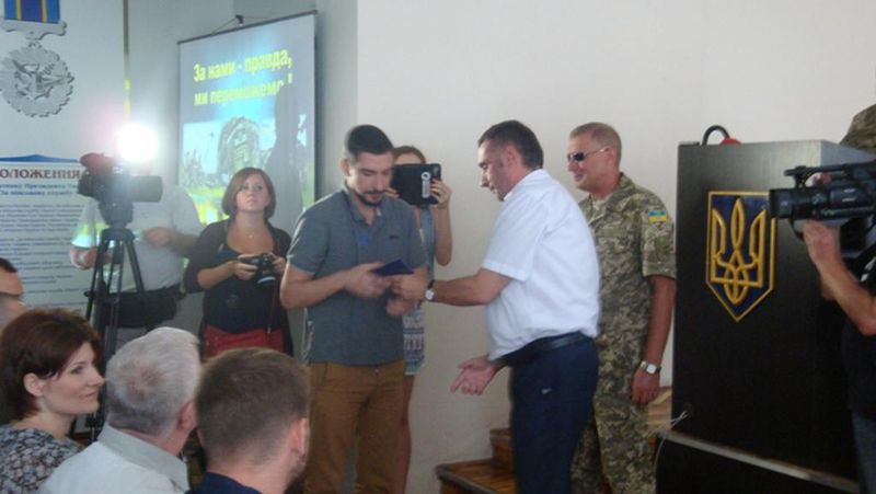 Запорізькі бійці урочисто отримали посвідчення «Учасника бойових дій»