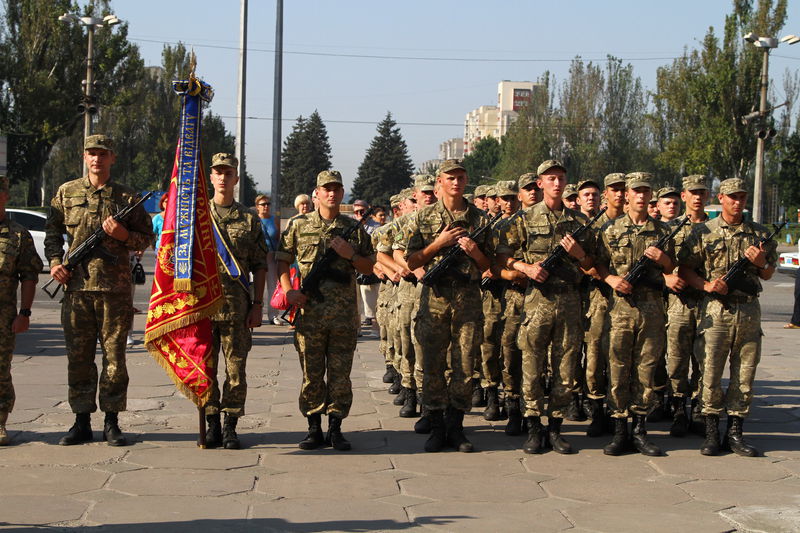 Три запорізькі військові частини отримали власні бойові прапори