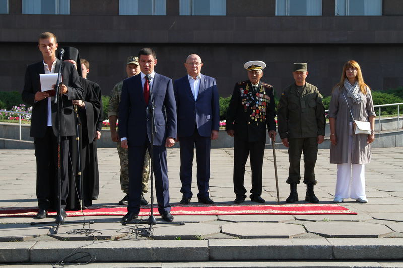 Три запорізькі військові частини отримали власні бойові прапори