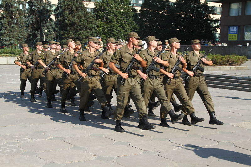 Три запорізькі військові частини отримали власні бойові прапори