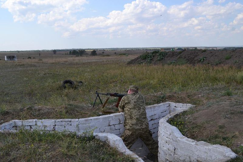 Стрілецький батальйон опановує бойові стрільби