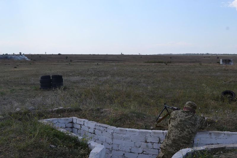 Стрілецький батальйон опановує бойові стрільби