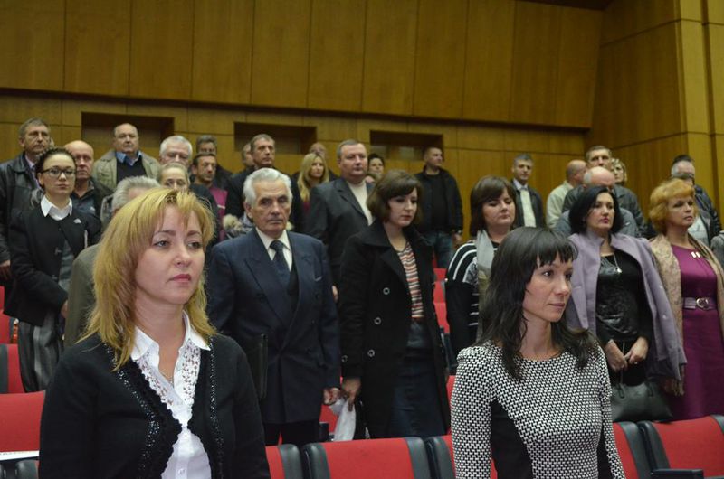 Автомобілісти з честю проходять випробування і миром, і війною  