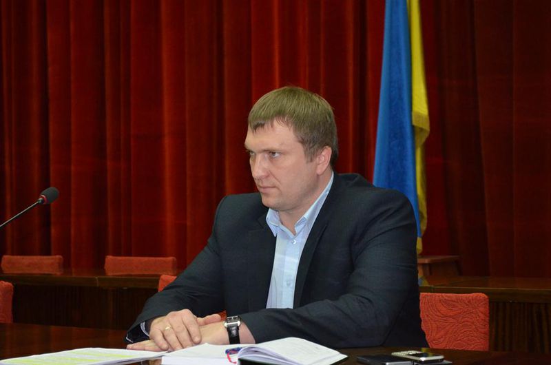 Автомобілісти з честю проходять випробування і миром, і війною  