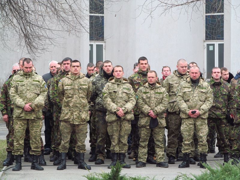 Контрактна складова українського війська зростає