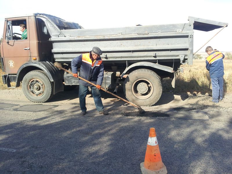 Автодороги області посилено готують до зими 