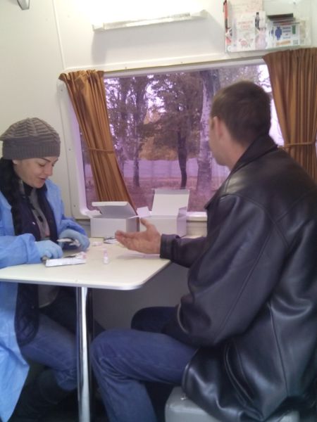 Для вимушених переселенців проведено акцію «Профілактика гепатиту С та ВІЛ»