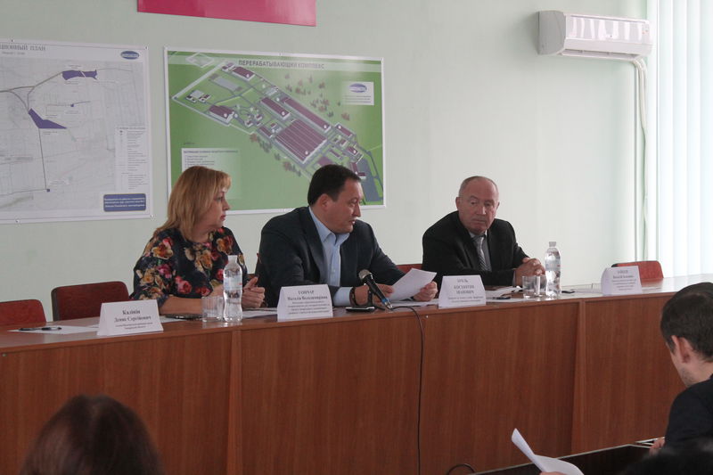 Земельні ділянки будуть надавати в оренду тим фермерам, які роками працювали на них і є соціально відповідальними