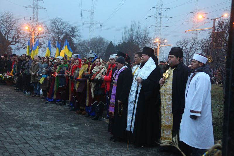 Запоріжці вшанували пам'ять жертв Голодоморів