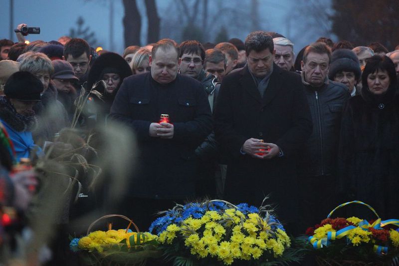 Запоріжці вшанували пам'ять жертв Голодоморів