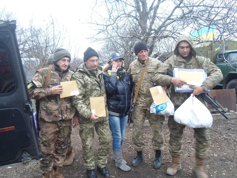 Запорізьких бійців зі святом привітали на передовій