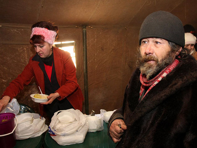 Узимку  сотні безпритульних отримають одяг, гарячу їжу та дах над головою