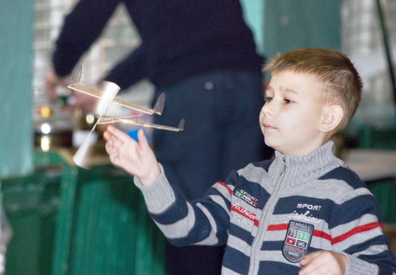 Продовження зимової спартакіади: в Центрі НТТУМ «Грані» пройшли обласні конкурси з авіа-, автомоделювання та інформаційних технологій