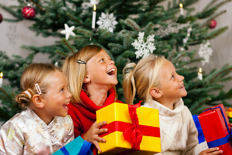 Понад 50 тисяч дітей отримають новорічні подарунки 