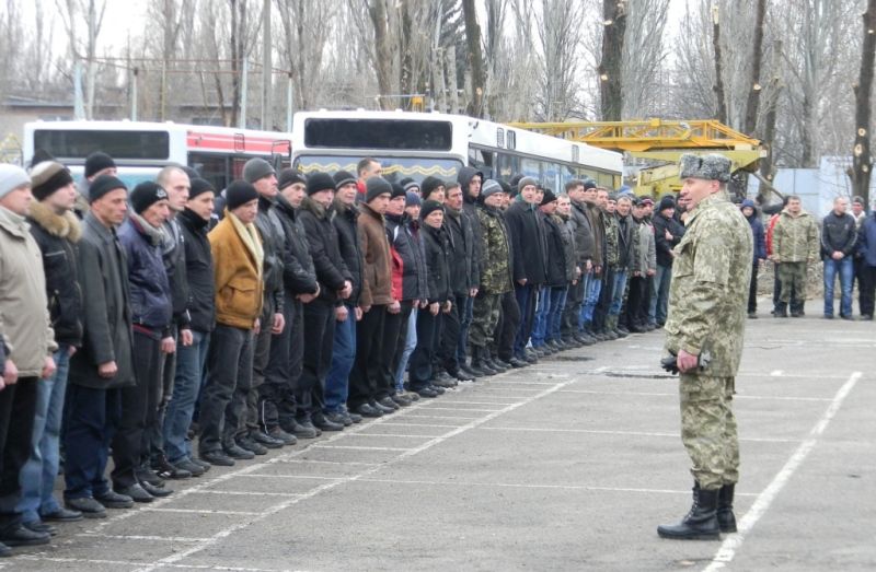 Цього року військову форму одягли майже 7 тисяч запоріжців   