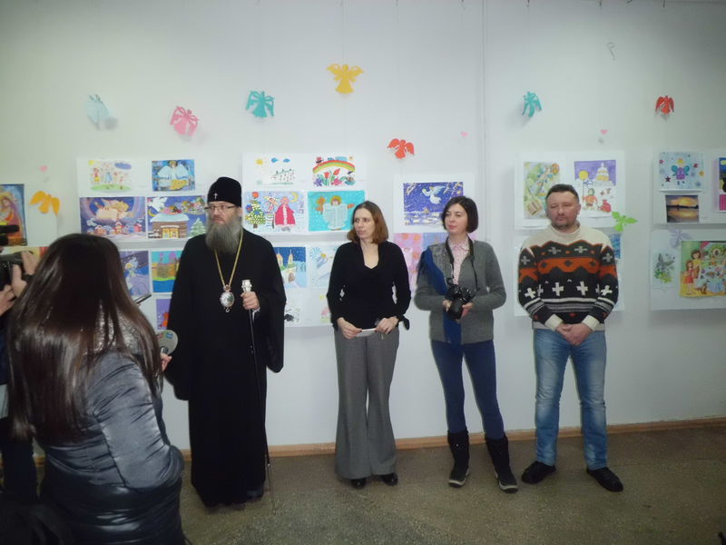 Діти малюють радість і мир