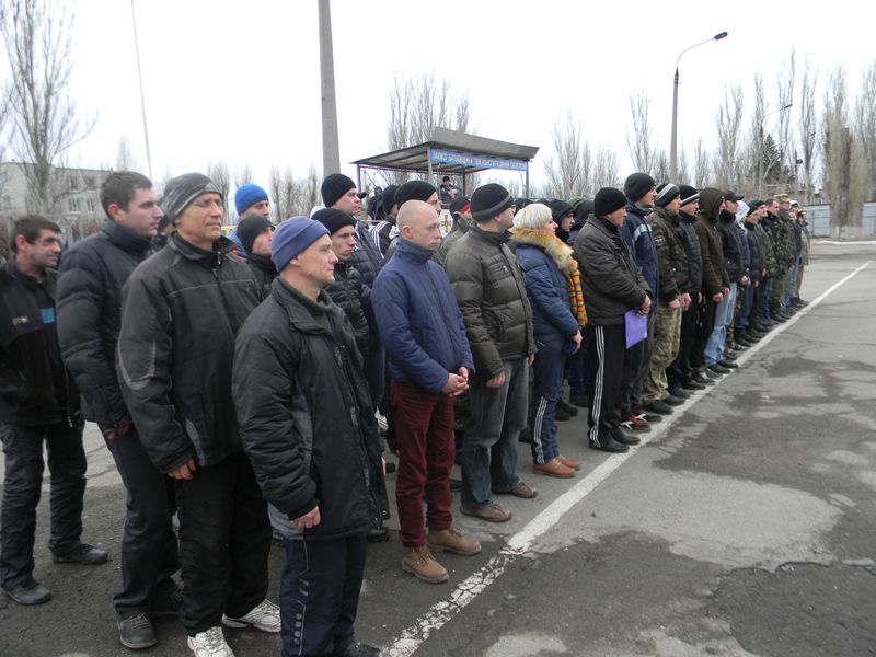 Майбутні контрактники відбули в навчальні центри 