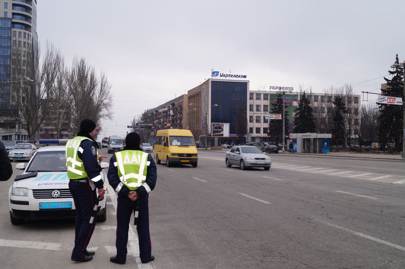 На маршруті в Запоріжжі виявлено нелегальних перевізників